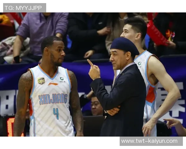 新疆与亚当斯完成续约总决赛MVP欲助球队卫冕 新疆与亚当斯完成续约总决赛MVP欲助球队卫冕