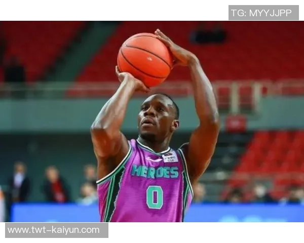 末节硬上手冷哈德森,篮板防守让卫冕冠军步履蹒跚 末节硬上手冷哈德森,篮板防守让卫冕冠军步履蹒跚