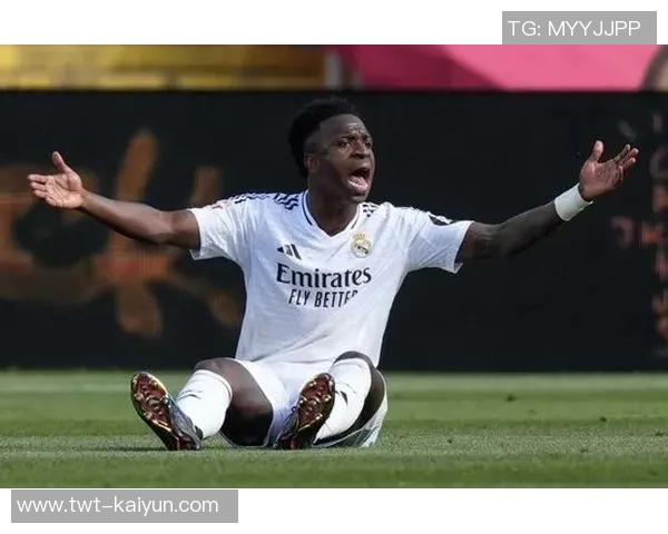 六台:维尼修斯对阿隆索信任破裂,可能会影响二人共事 六台:维尼修斯对阿隆索信任破裂,可能会影响二人共事