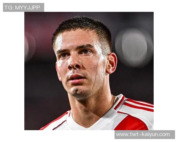 罗马诺独家爆料：皇马预计明年1000万欧回购帕斯，还将补偿科莫俱乐部