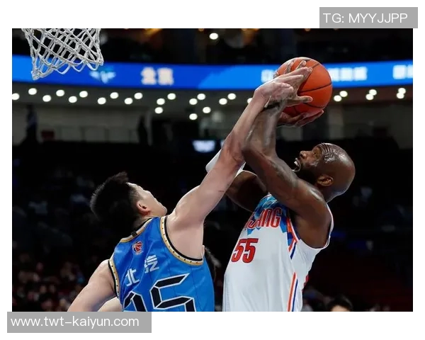 连续两场轰下50+!本赛季CBA最强外援琼斯当仁不让 连续两场轰下50+!本赛季CBA最强外援琼斯当仁不让